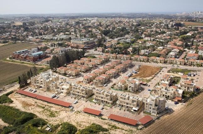 תיקון גגות רעפים אבן יהודה